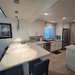 Luv Oceanside Views-1 House To Beach, Boardwalk And Waves-Spacious Rooftop Sun Deck-Plus King Beds Too!